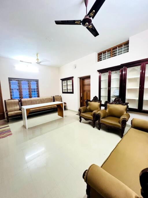 Home In Guruvayur-3 Bedroom Exterior photo